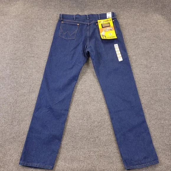 NWT Wrangler Cowboy Cut 13WMZ Original Fit 36x34 Straight Western Rodeo Denim - Picture 2 of 8